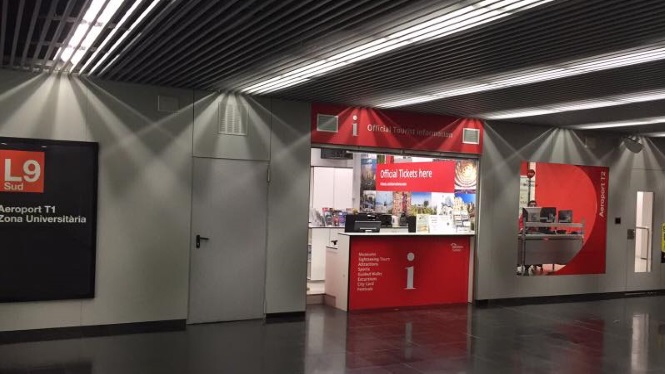 Metro L9 lobby at Barcelona's Airport Terminals